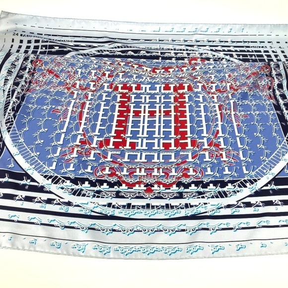 HERMES Blue Silk Scarf - Picture 7 of 11